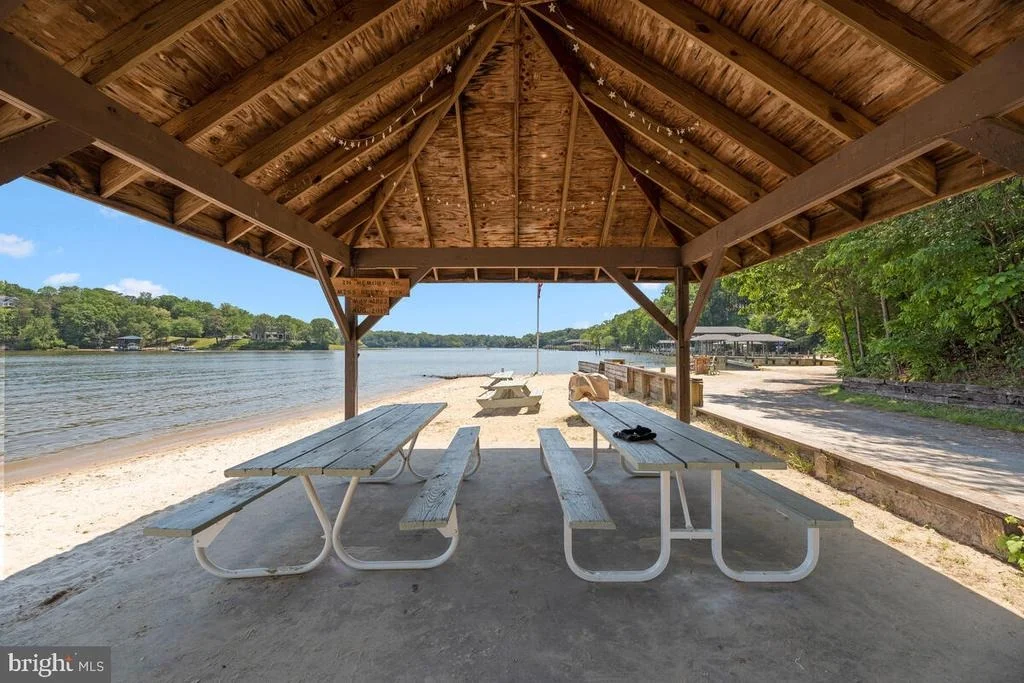 Photo of 1162 OAK VIEW DRIVE