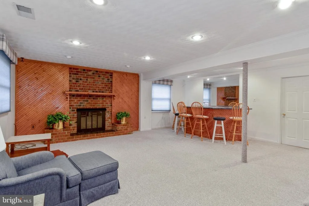 Photo of 9816 GREENVIEW LANE