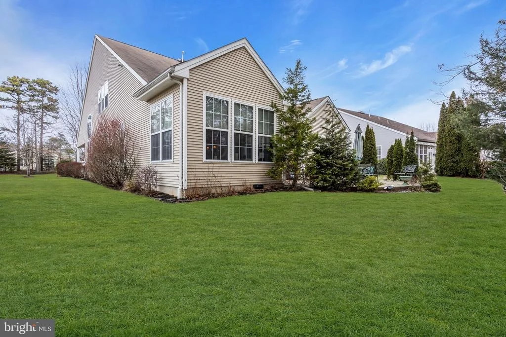 Photo of 121 GOLF VIEW DRIVE