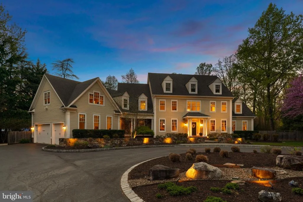 Photo of 370 EAGLE HILL ROAD