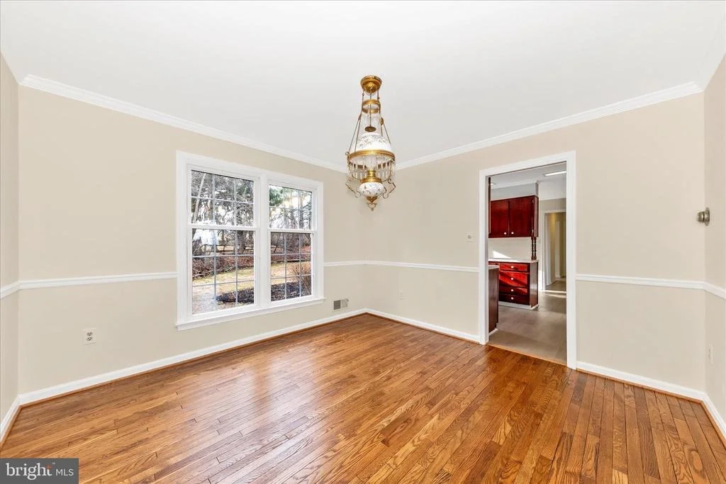 Photo of 5815 MEADOW DRIVE