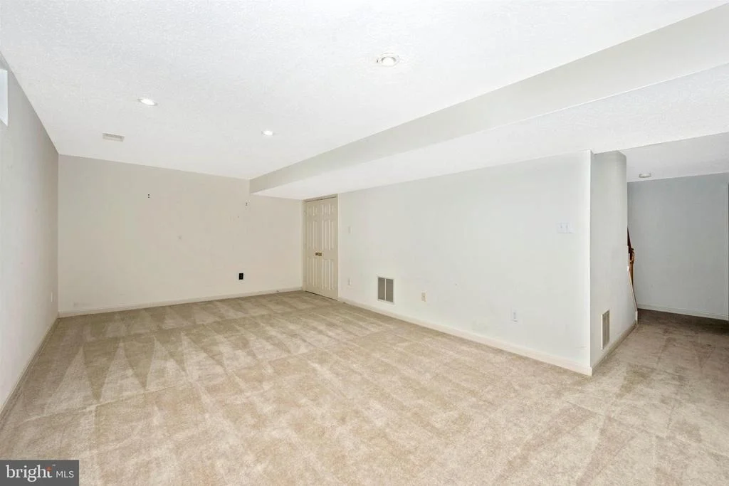 Photo of 21206 EMERALD DRIVE