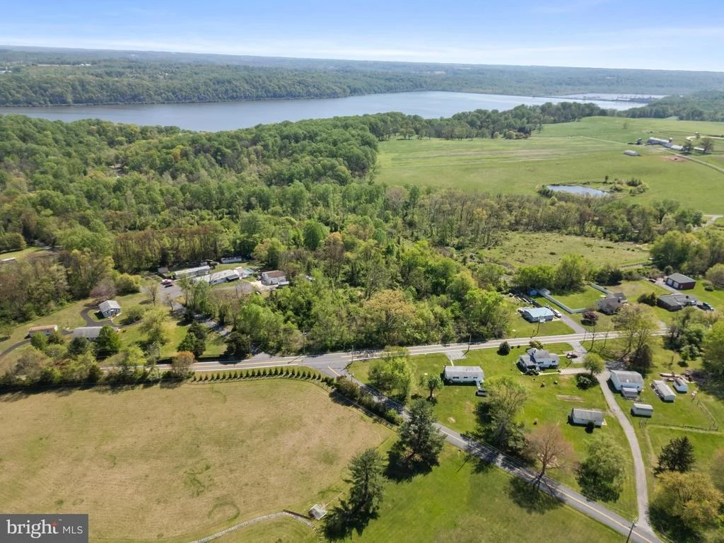 Photo of 2302 CASTLETON ROAD