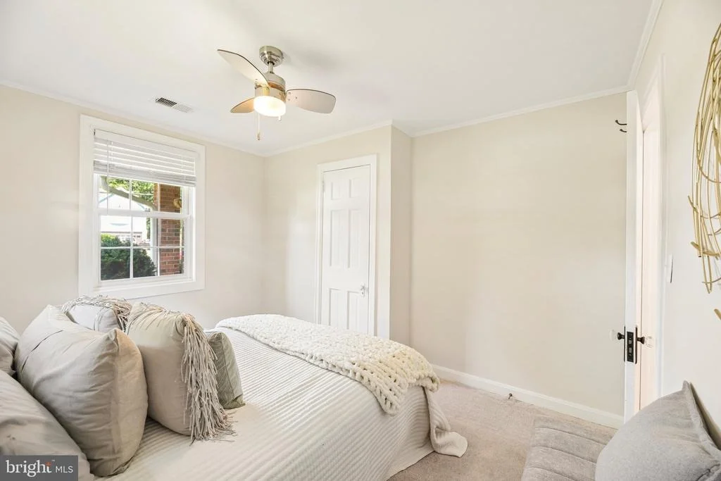 Photo of 8420 LEAF ROAD