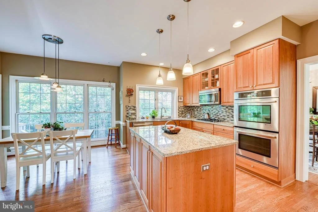 Photo of 9728 HIDDEN VALLEY ROAD