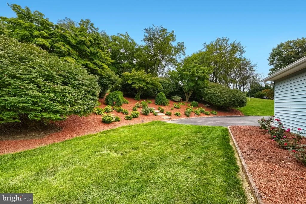 Photo of 5350 POMMEL DRIVE