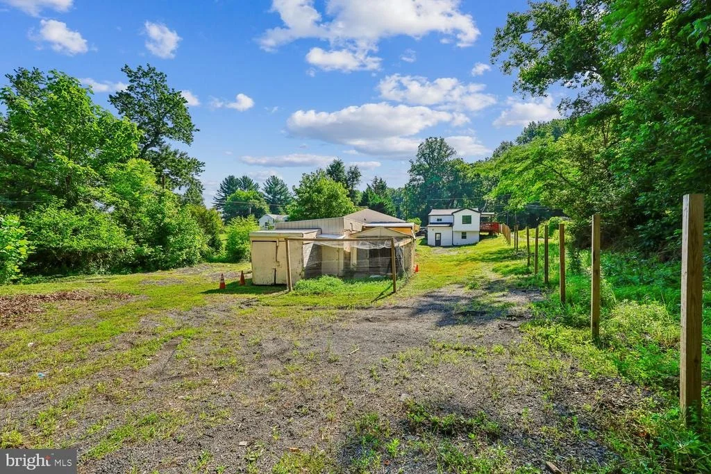 Photo of 19104 CHANDLEE MILL ROAD