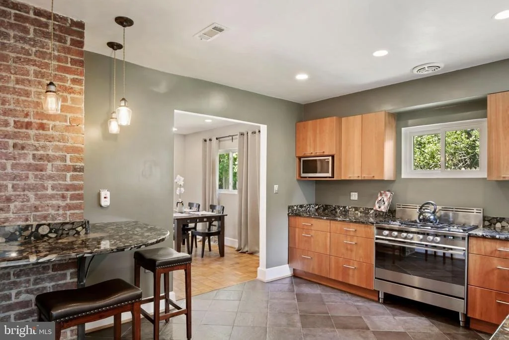 Photo of 10611 BUCKNELL DRIVE