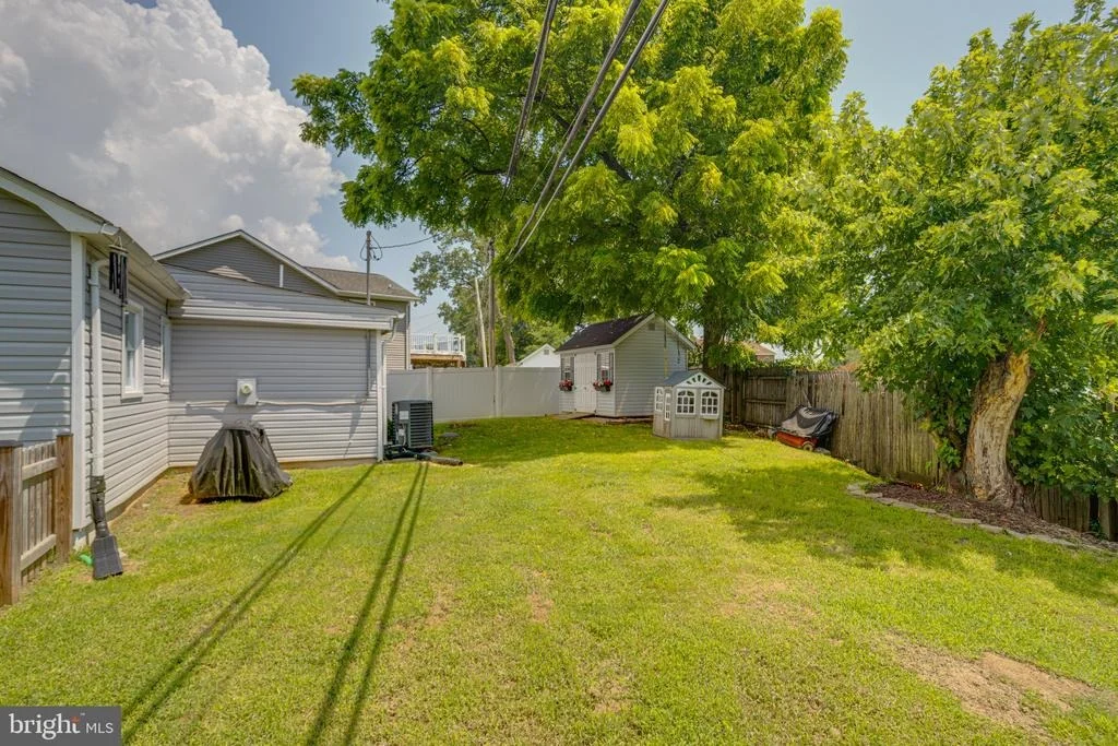 Photo of 215 GLIDER DRIVE