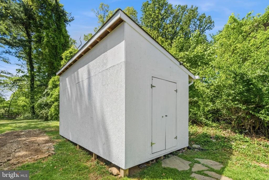 Photo of 10705 OAK PLACE