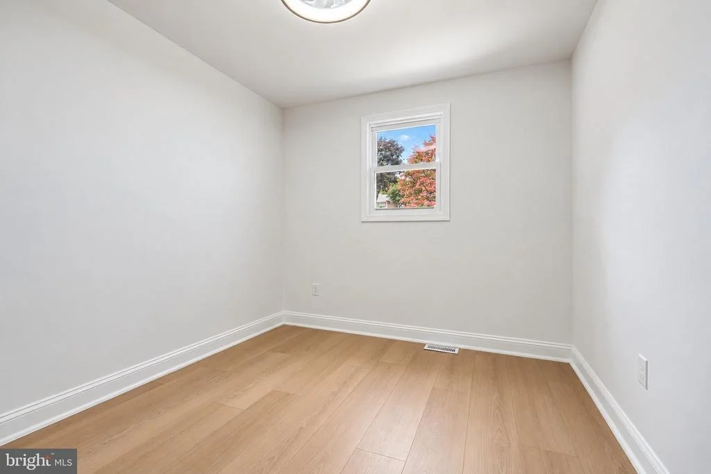 Photo of 1017 ROXLEIGH ROAD