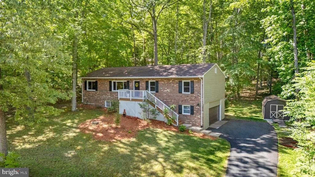 Photo of 34 GREENRIDGE DRIVE