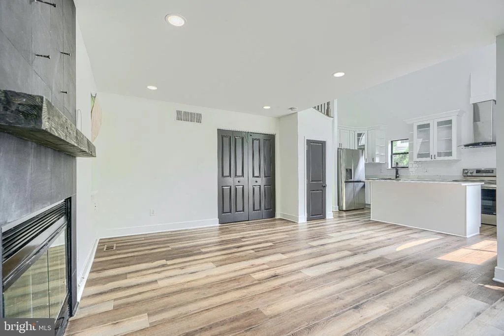 Photo of 1412 ELLIS ROAD
