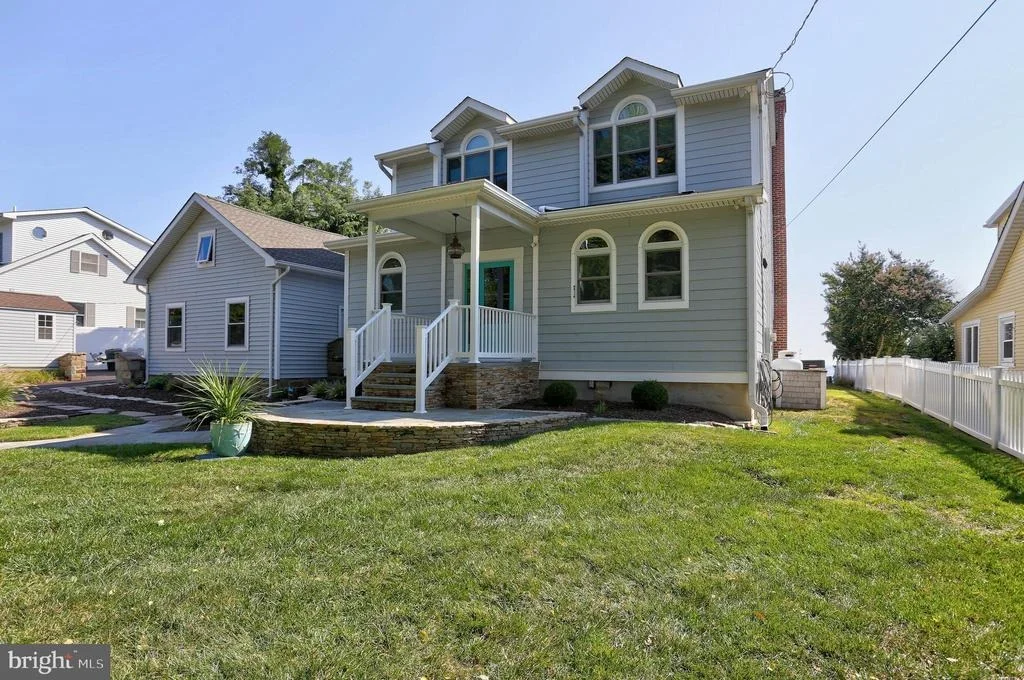 Photo of 8171 BAYSIDE DRIVE