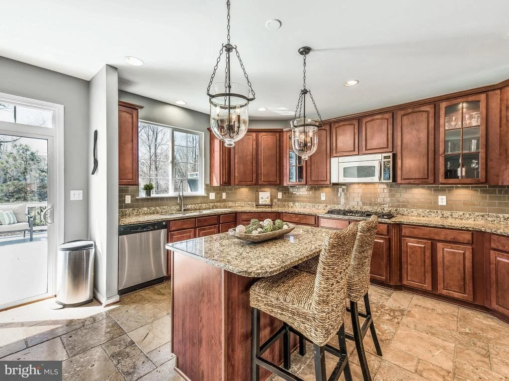 Photo of 6122 CLEMENTS LANE