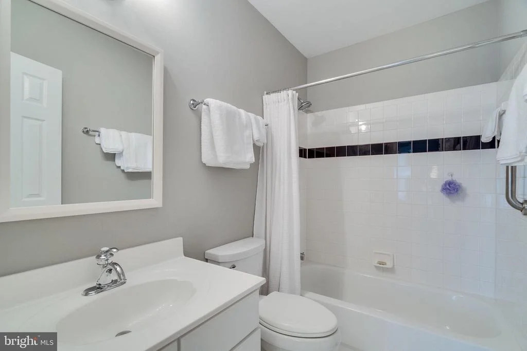 Photo of 9827 FIVE OAKS ROAD