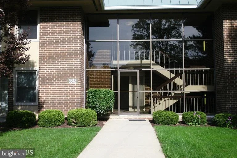 Photo of Unit 101E at 3642 GLENEAGLES DRIVE