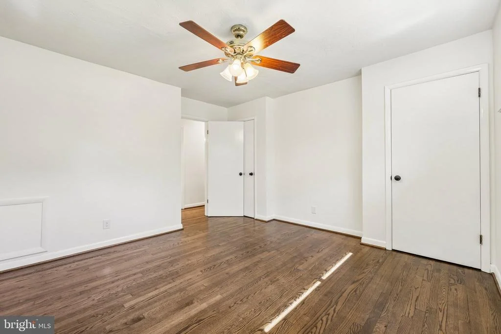 Photo of 816 MEADOW ROAD
