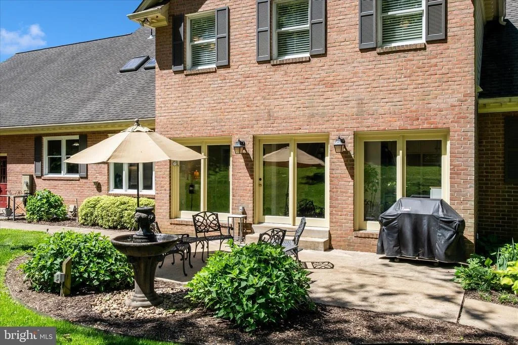 Photo of 6742 DEER SPRING LANE