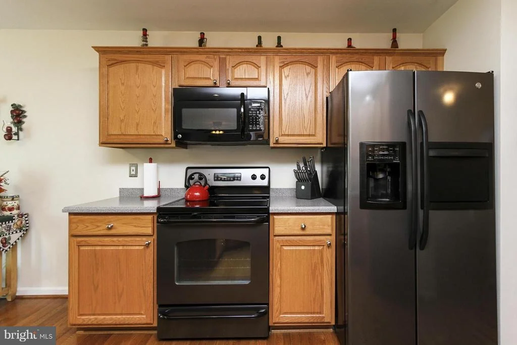 Photo of 1004 GULLO ROAD