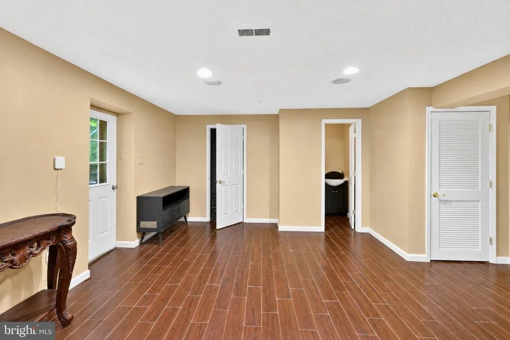 Photo of 9106 HELMSLEY DRIVE