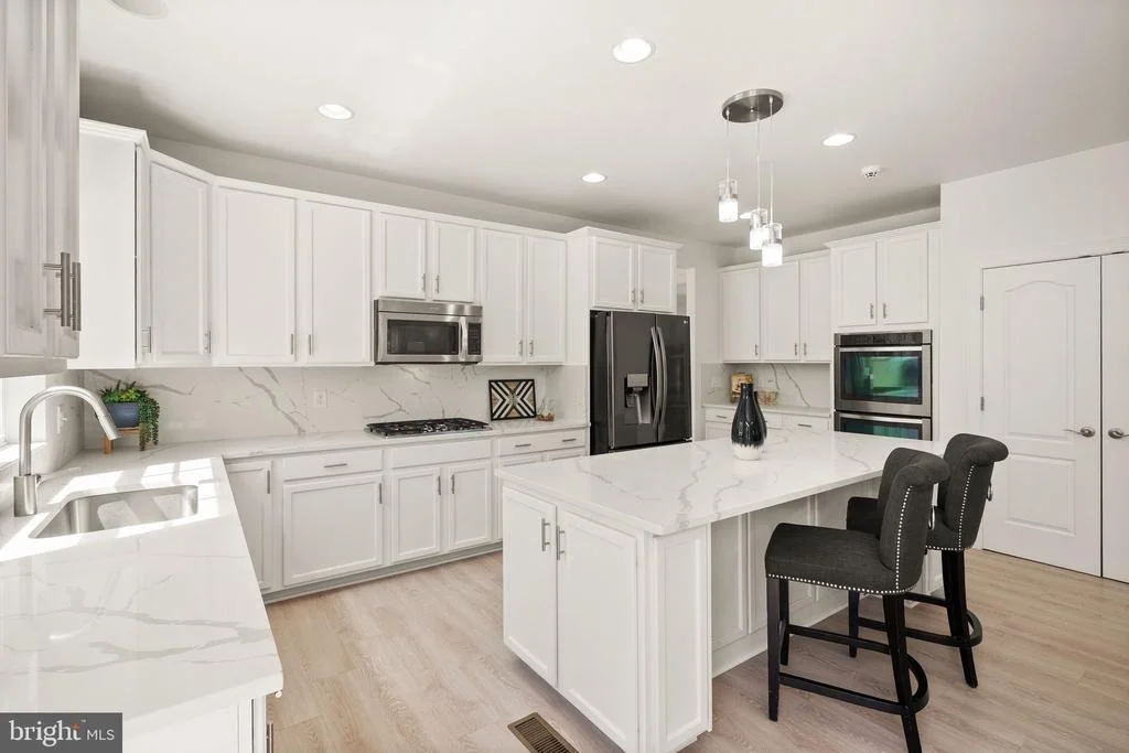 Photo of 41125 SHEFFIELD FOREST DRIVE