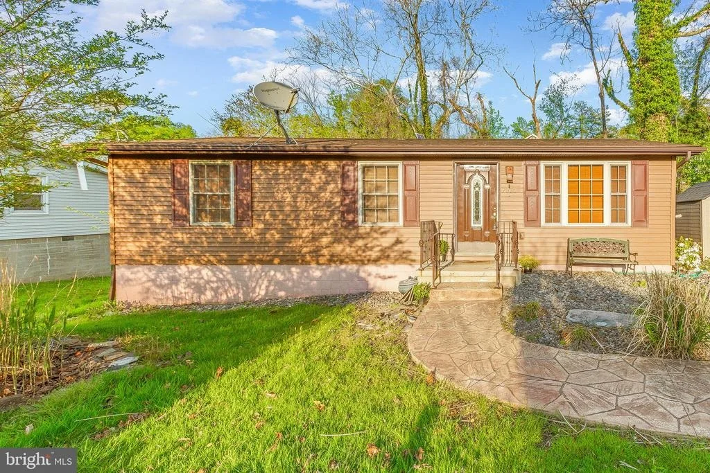 Photo of 7533 BAYSIDE ROAD