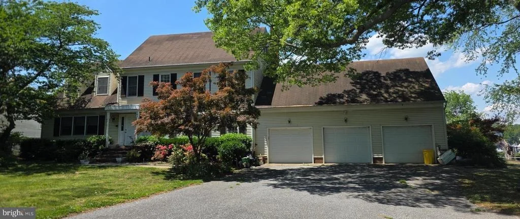 Photo of 145 EDGEWATER DRIVE