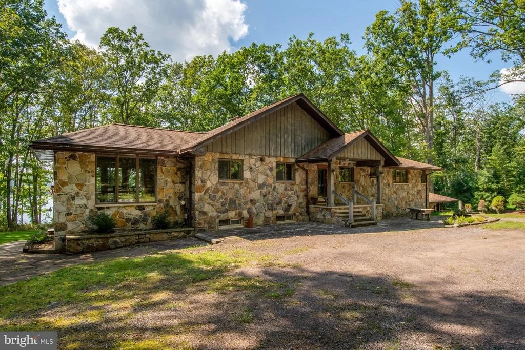 Photo of 1677 SHORELINE DRIVE