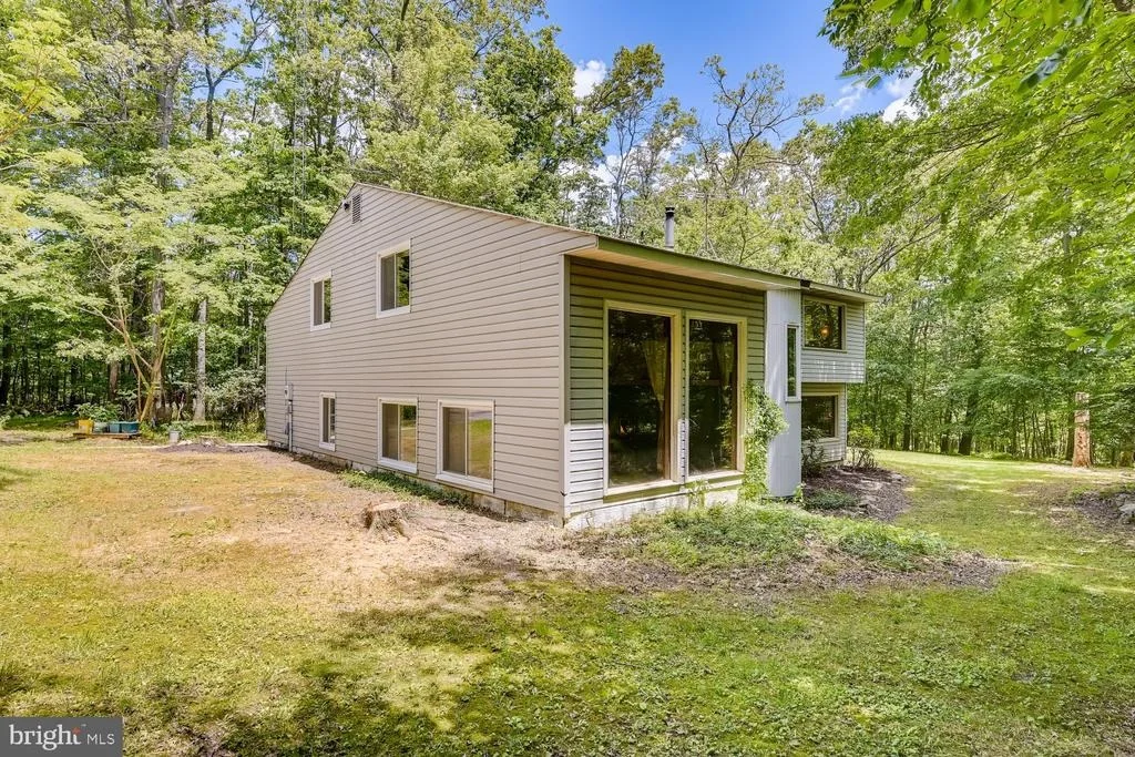 Photo of 10833 GAMBRILL PARK ROAD