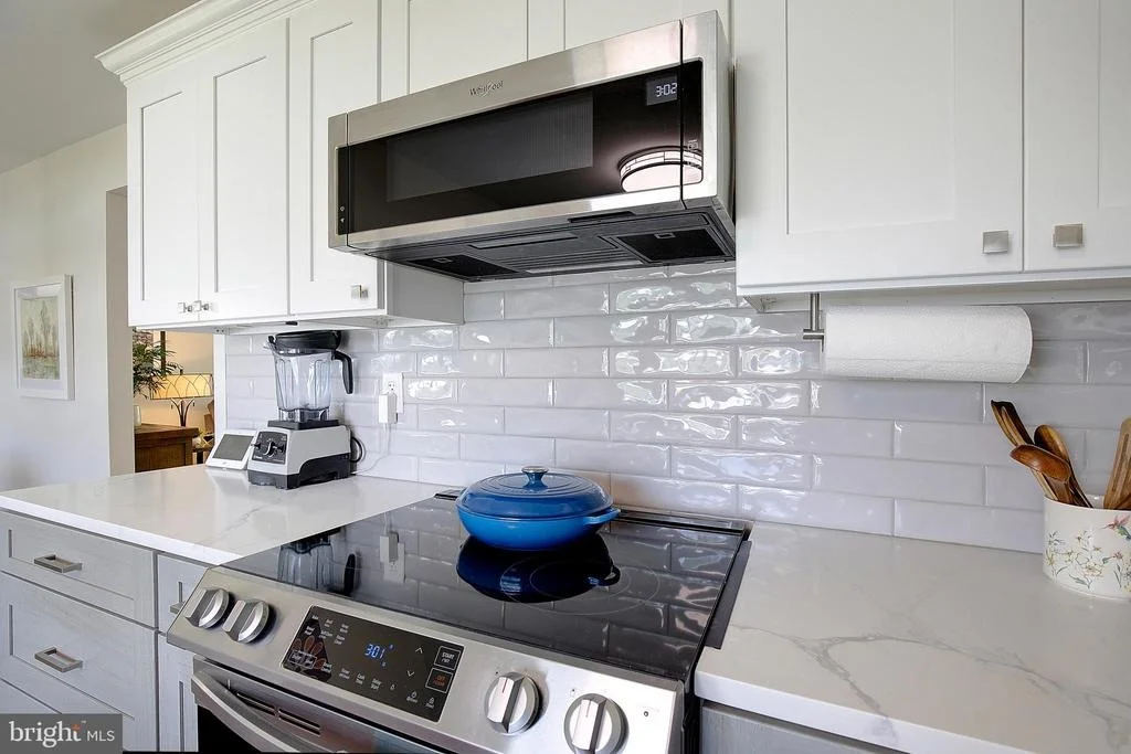 Photo of 5304 DORIS DRIVE