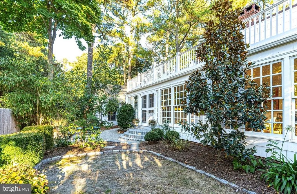 Photo of 69 HENLOPEN AVENUE