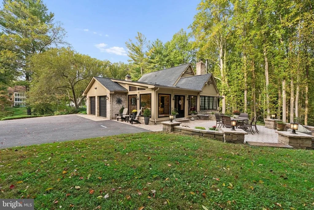 Photo of 14416 MANOR ROAD