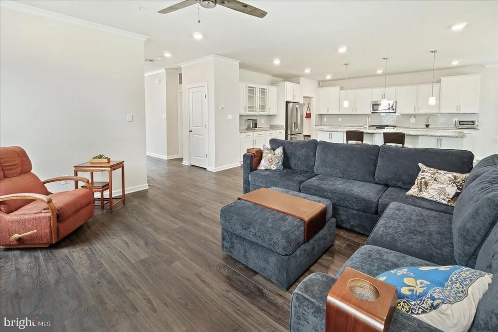 Photo of 5211 CONTINENTAL DRIVE