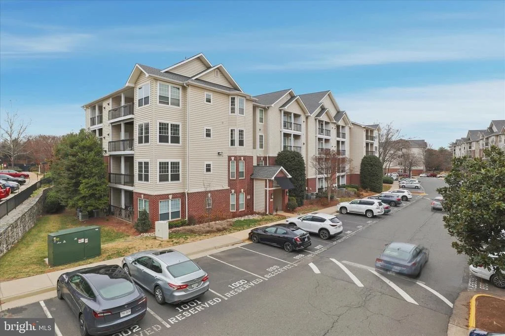 Photo of Unit 2204 at 1600 SPRING GATE DRIVE