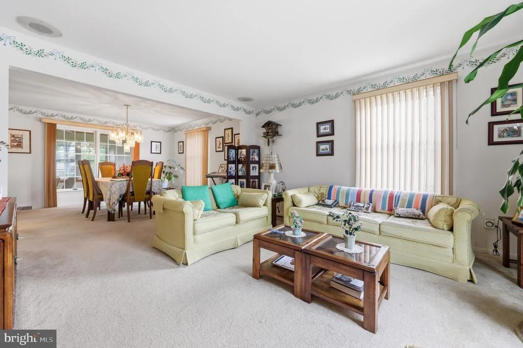 Photo of 1 MOSS VIEW LANE