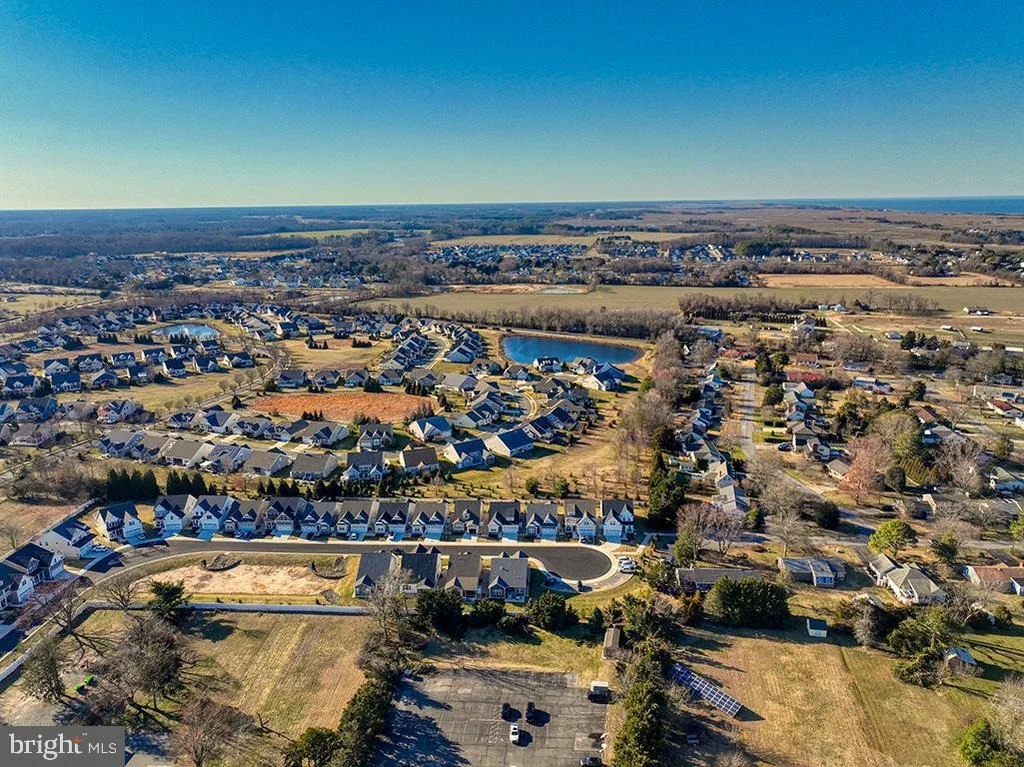 Photo of 33768 CATCHING COVE COURT