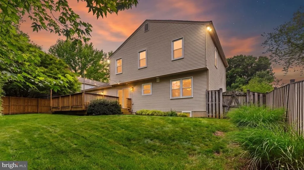 Photo of 1728 MAYFAIR PLACE