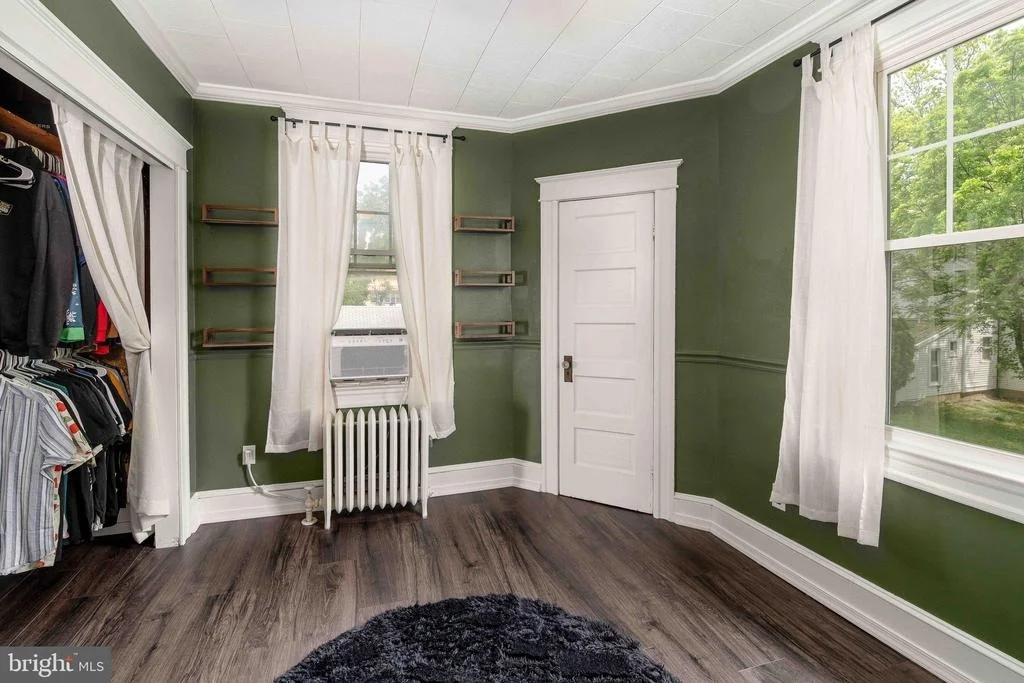 Photo of 1823 MAYFIELD AVENUE