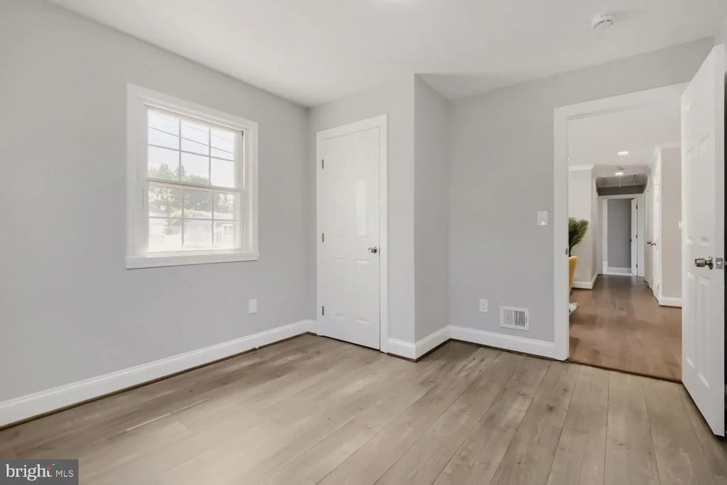 Photo of 696 W MAPLE ROAD