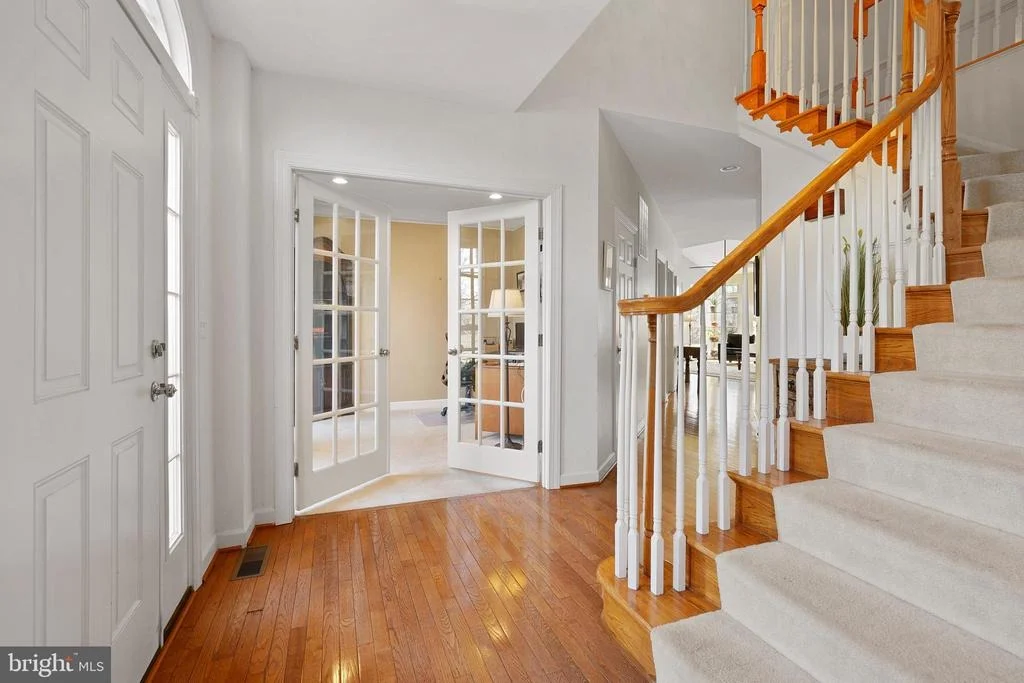 Photo of 42490 LONGACRE