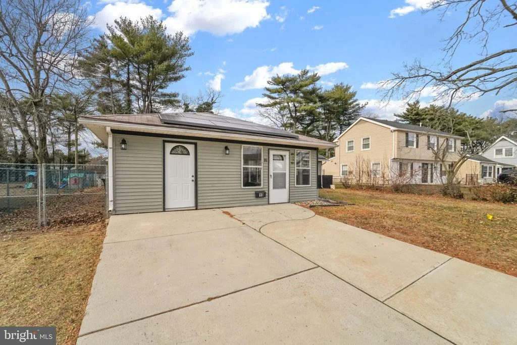Photo of 19 BELHURST LANE