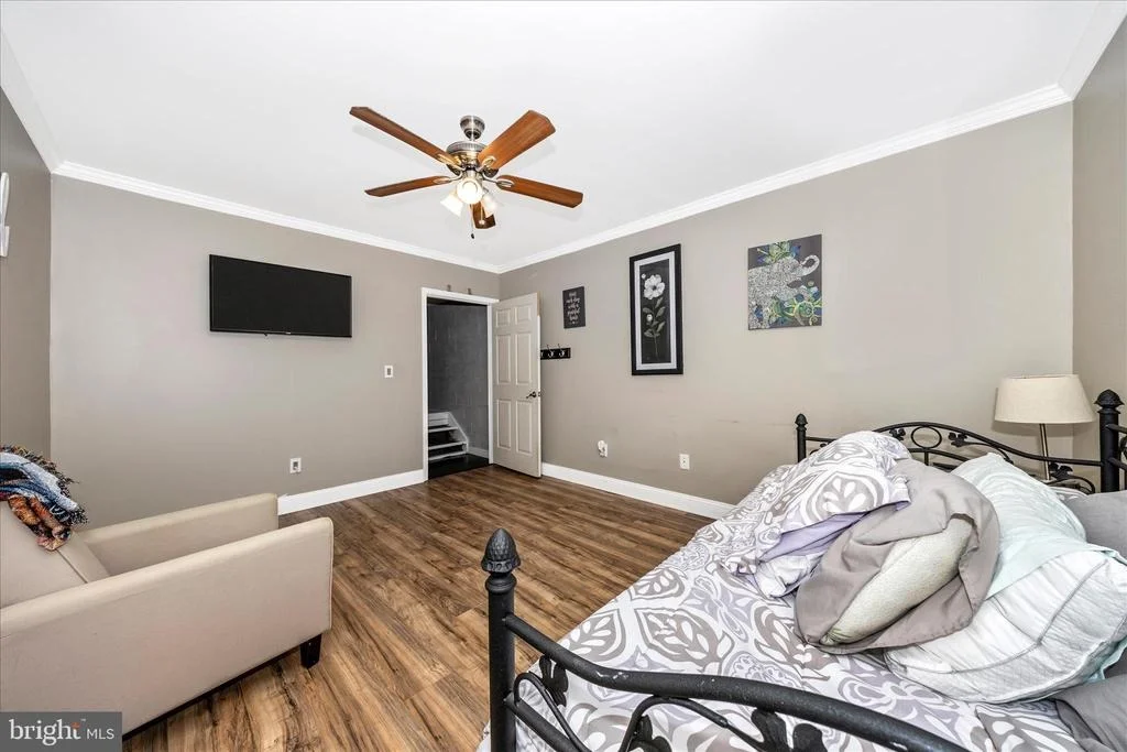 Photo of 6641 JEFFERSON BLVD