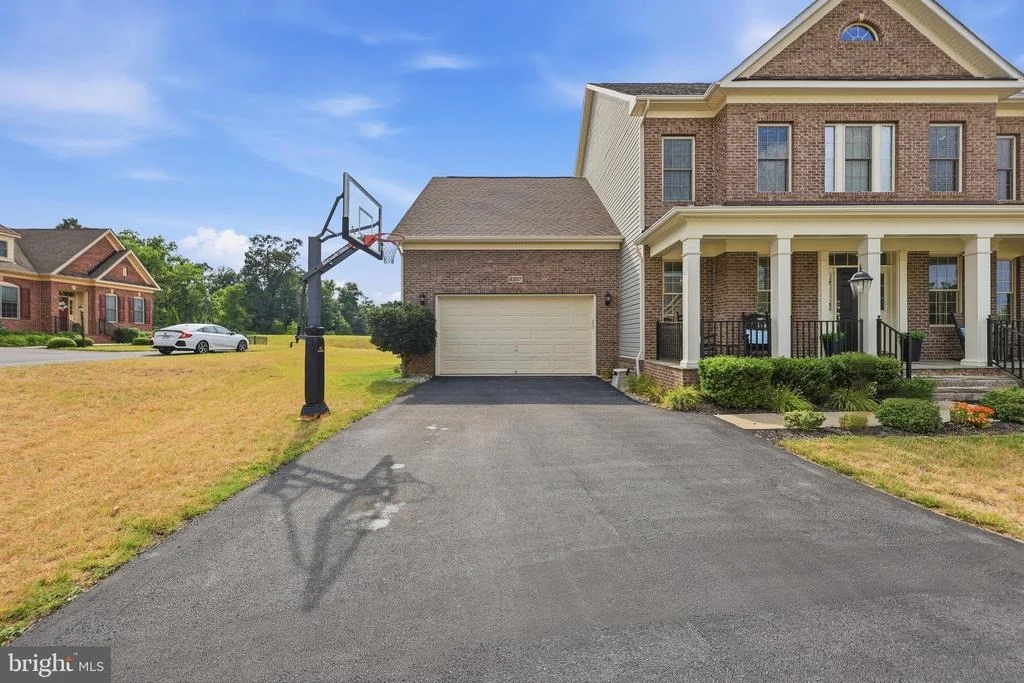Photo of 4357 SHAMROCK DRIVE