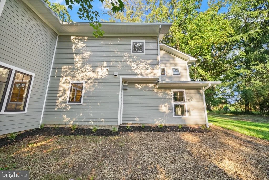 Photo of 8615 ACORN CIRCLE