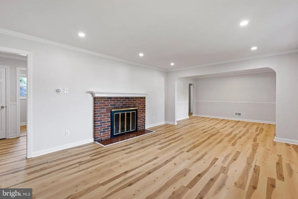 Photo of 208 MENDELL PLACE