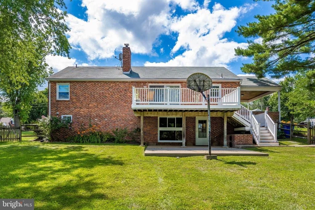 Photo of 25805 RIDGE ROAD