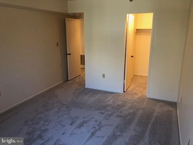 Photo of Unit 3516 at 15115 INTERLACHEN DRIVE