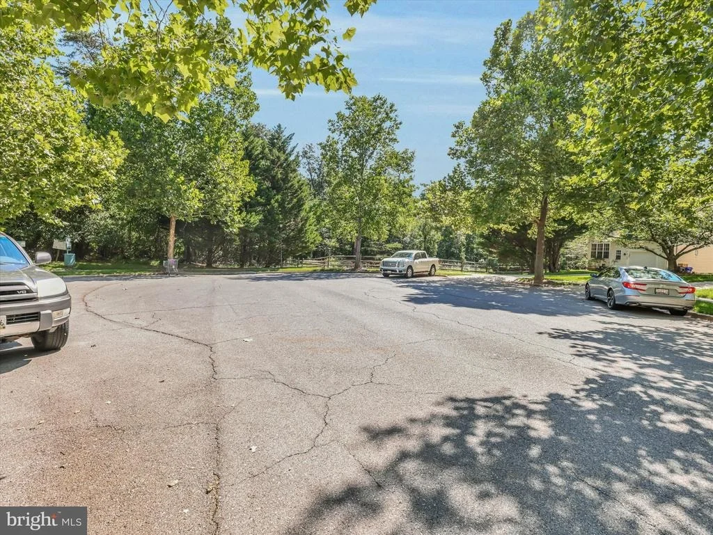 Photo of 8104 PEPPER RIDGE WAY