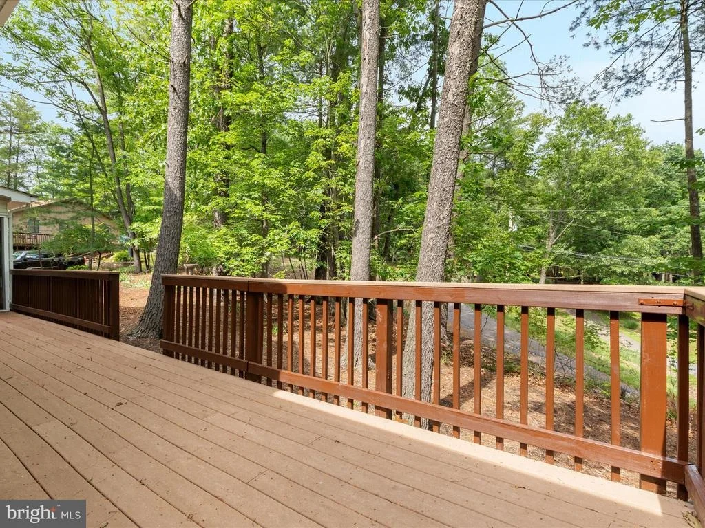 Photo of 228 SUNSET CIRCLE